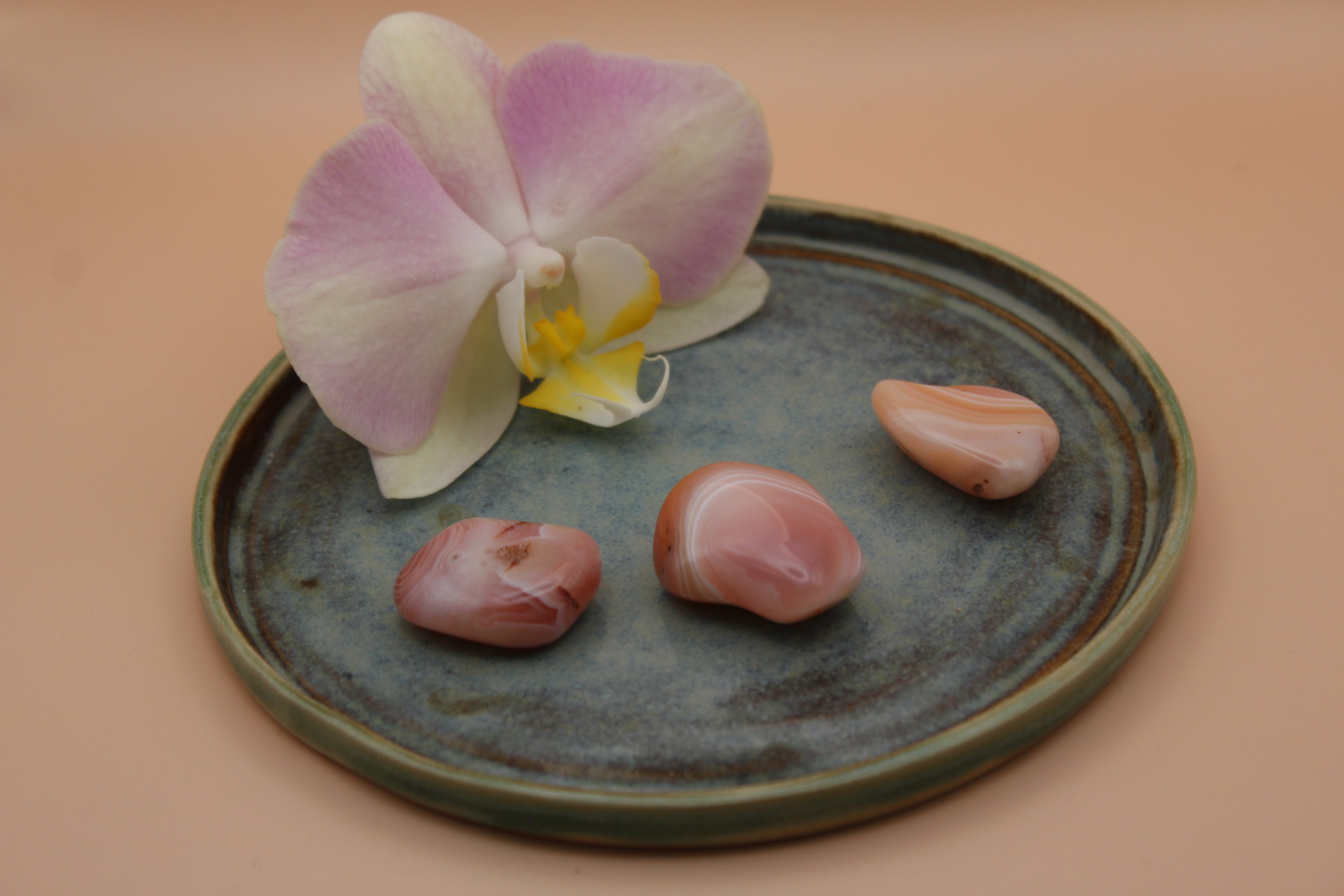 Abrikoos agaat trommelsteen – Warmte en emotionele geborgenheid