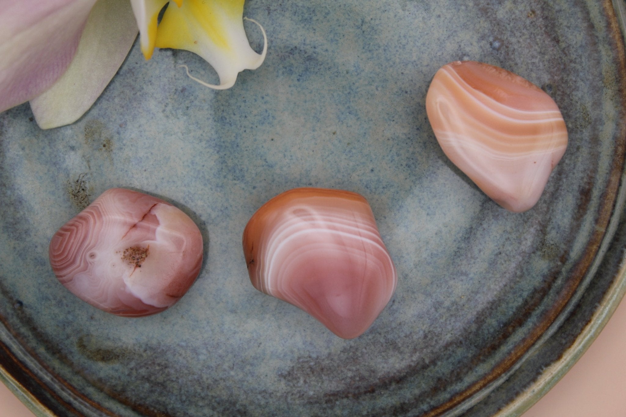 Abrikoos agaat trommelsteen – Warmte en emotionele geborgenheid - Energise Academy