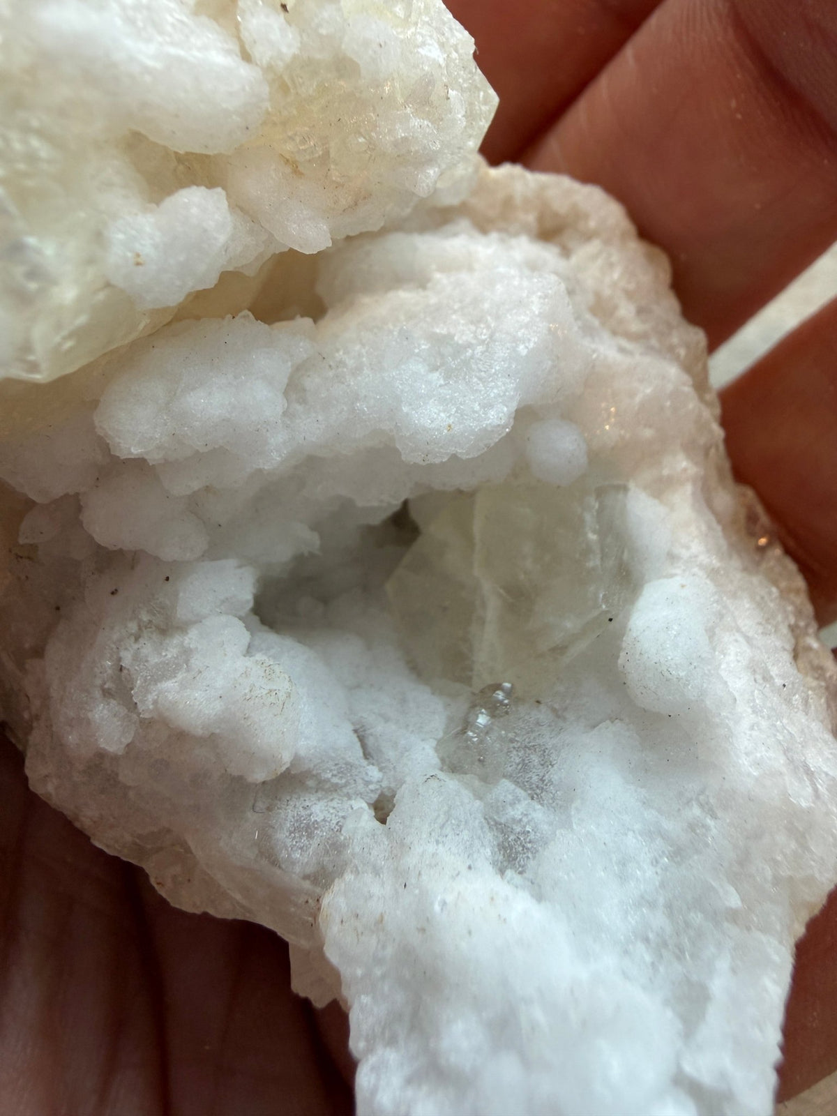 Bergkristal Geode - Energise Academy