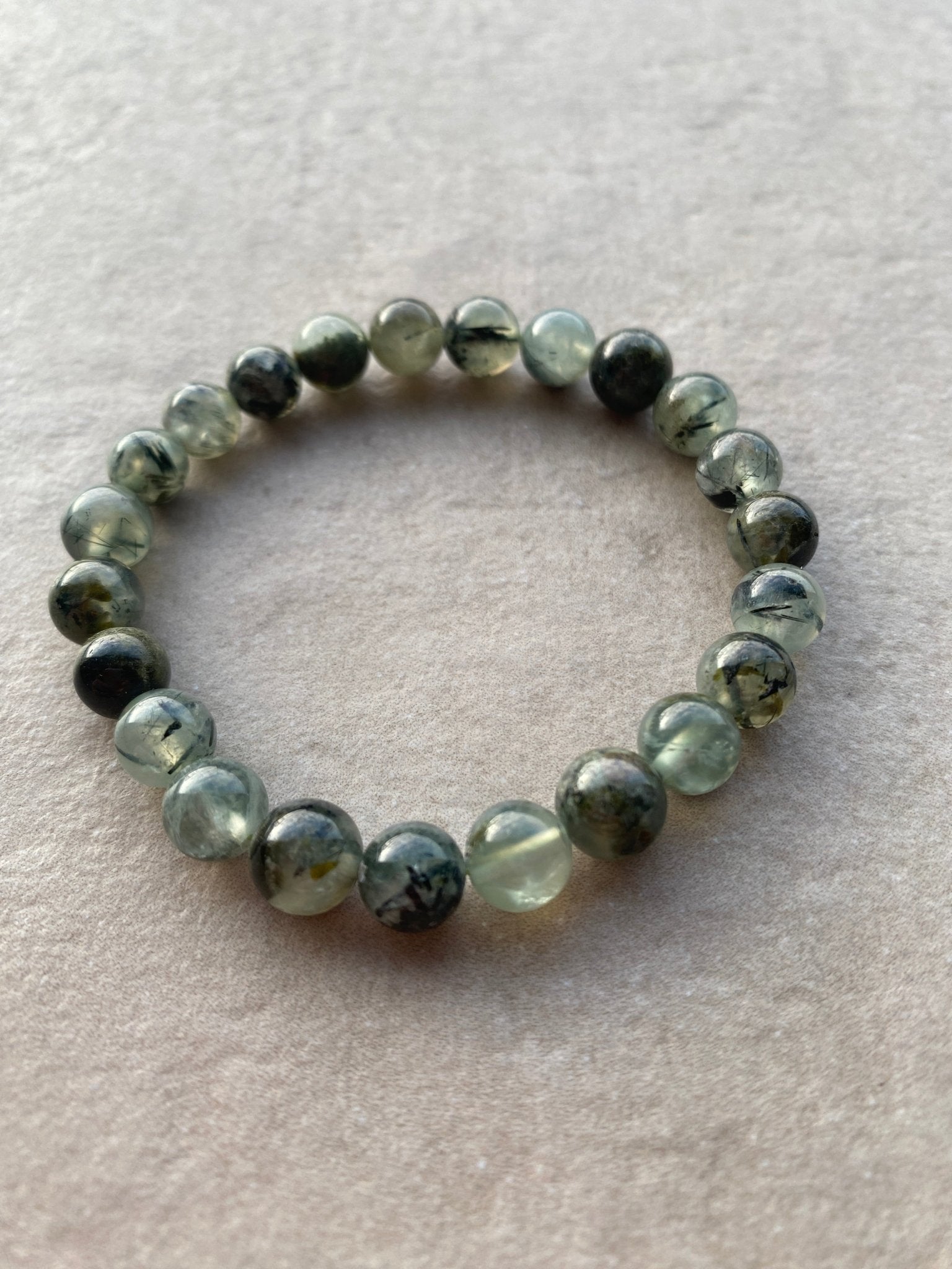 Prehniet armband – Innerlijke vrede, intuïtie en emotionele bescherming - Energise Academy